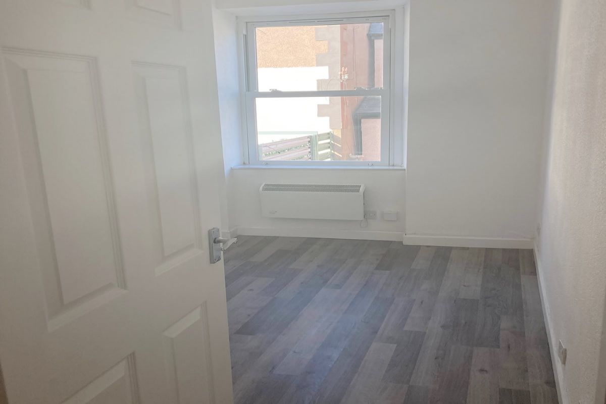 1 Bedroom   Flat