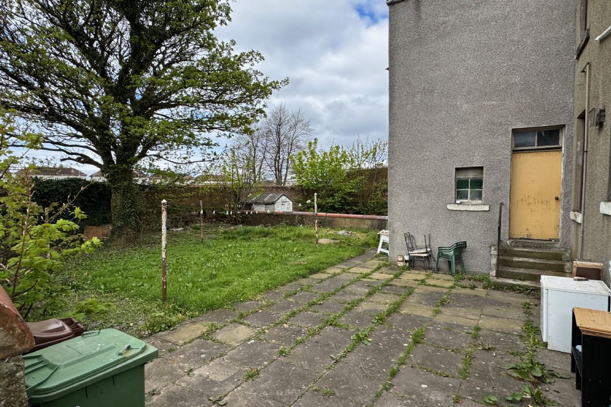 1 Bedroom   Flat