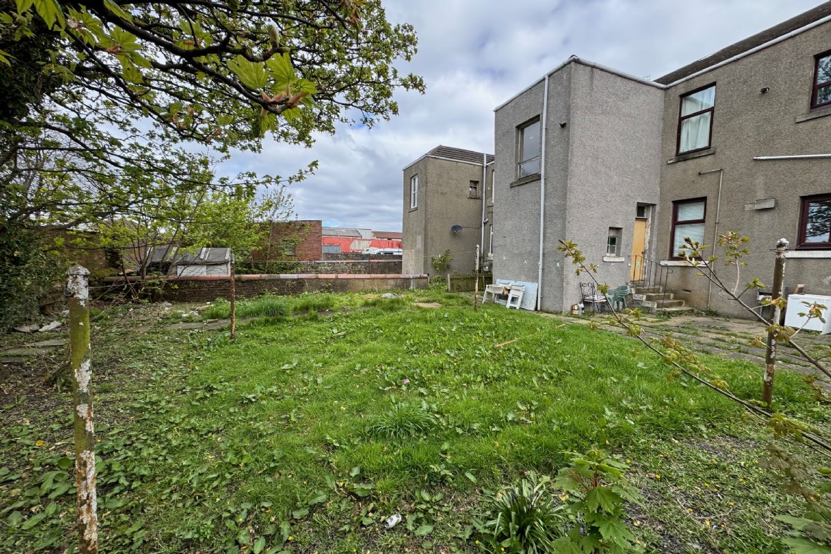 1 Bedroom   Flat