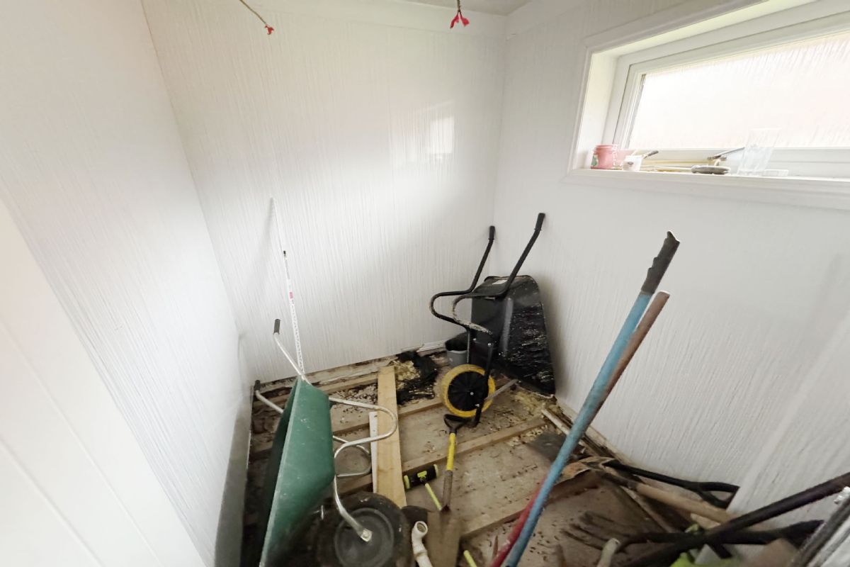 2 Bedroom   House