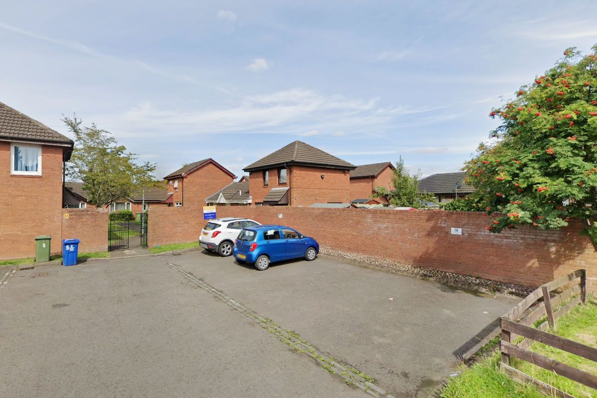 2 Bedroom   House