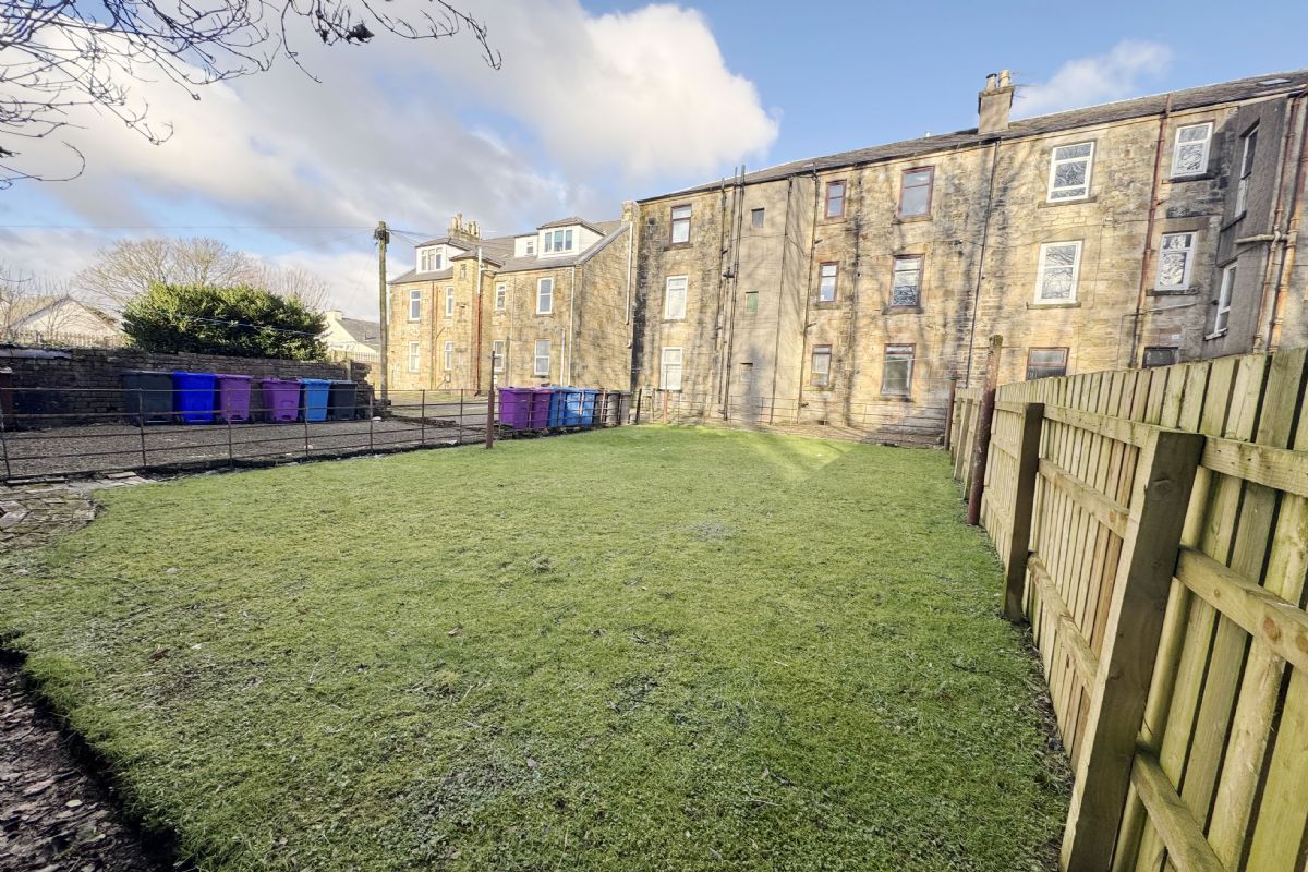 1 Bedroom   Flat