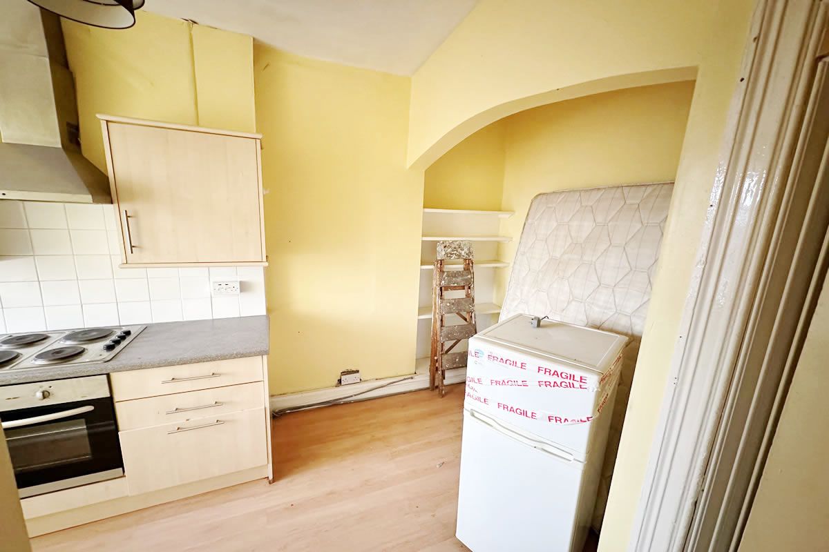 1 Bedroom   Flat
