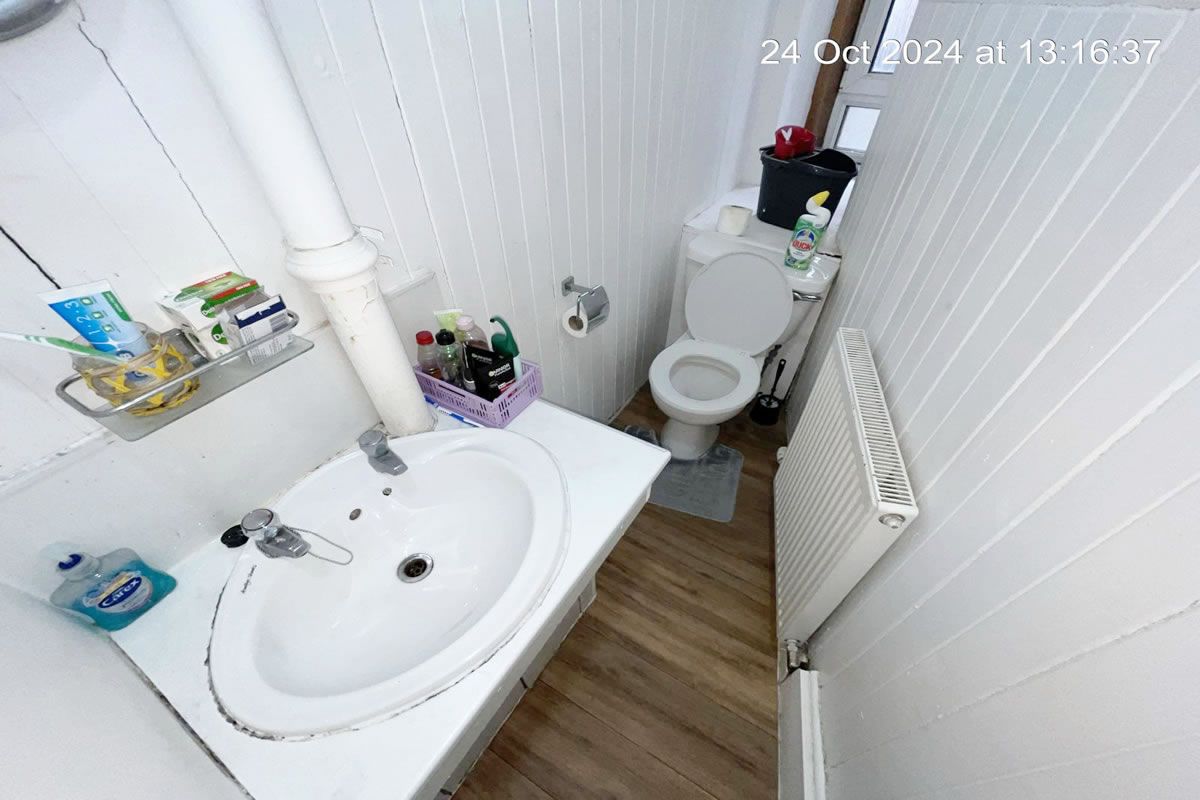 1 Bedroom   Flat