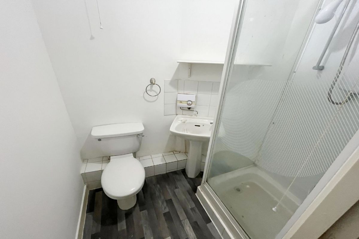 1 Bedroom   Flat