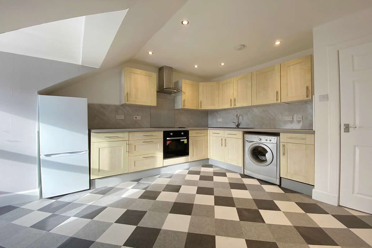2 Bedroom   Flat
