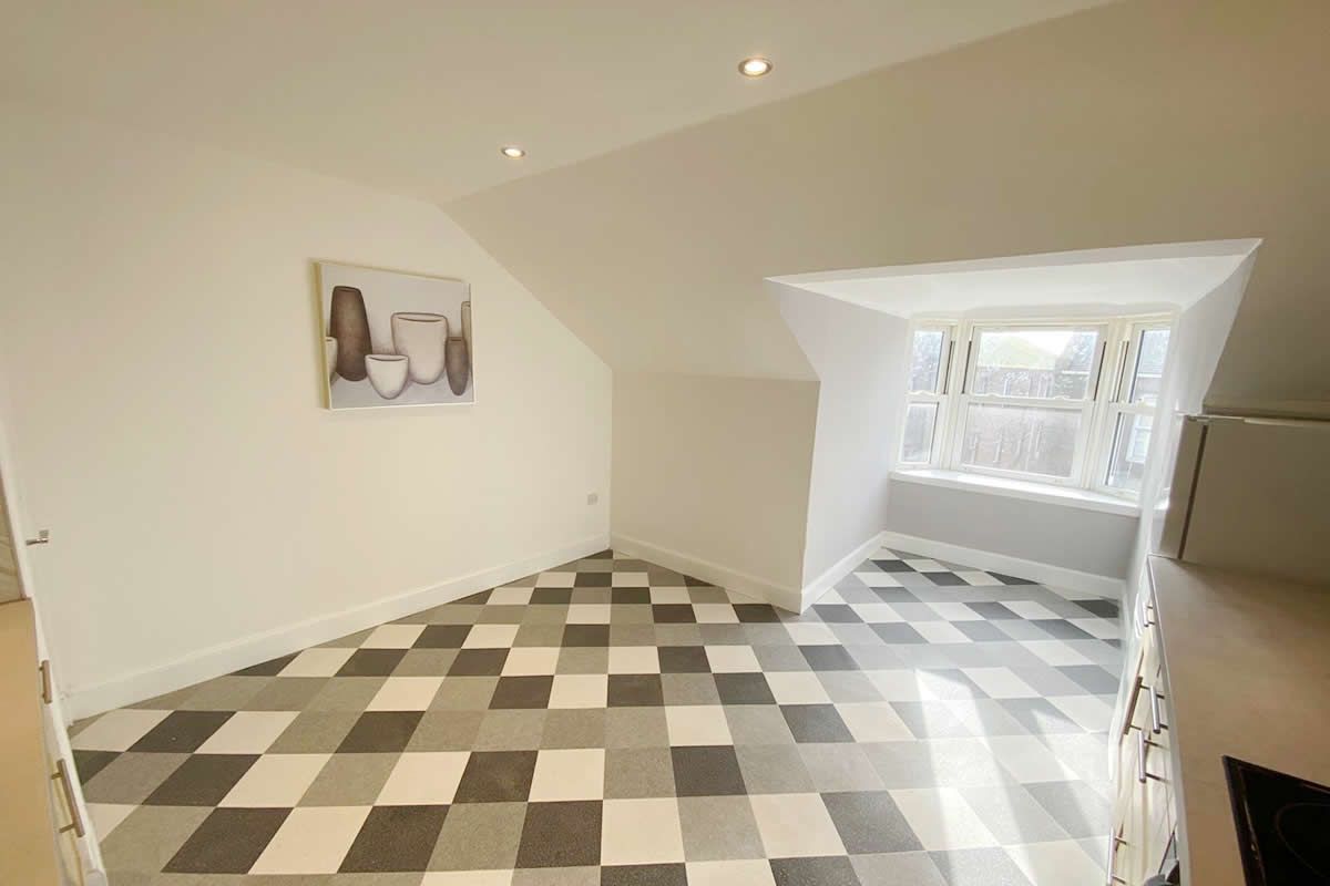 2 Bedroom   Flat