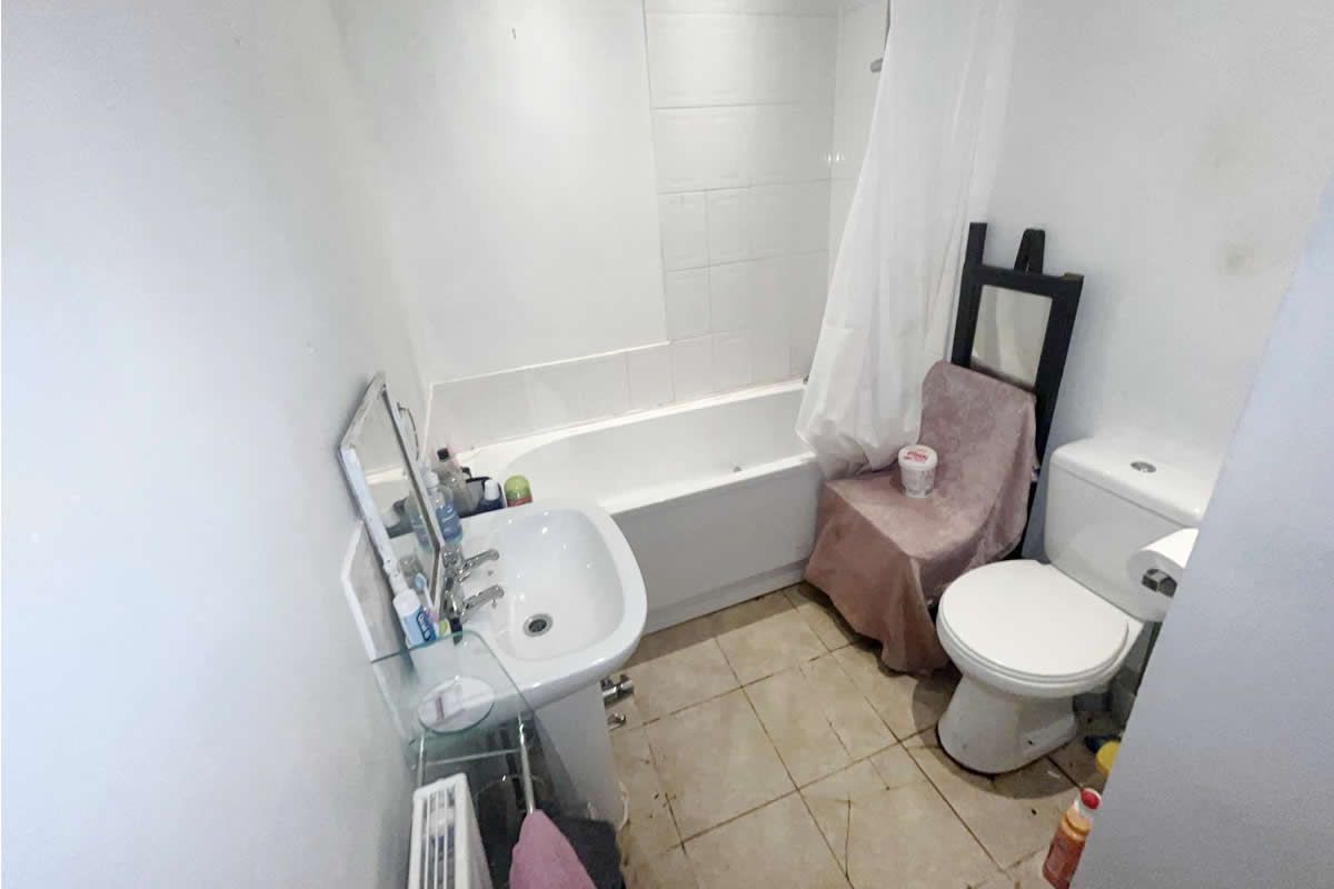 1 Bedroom   Flat