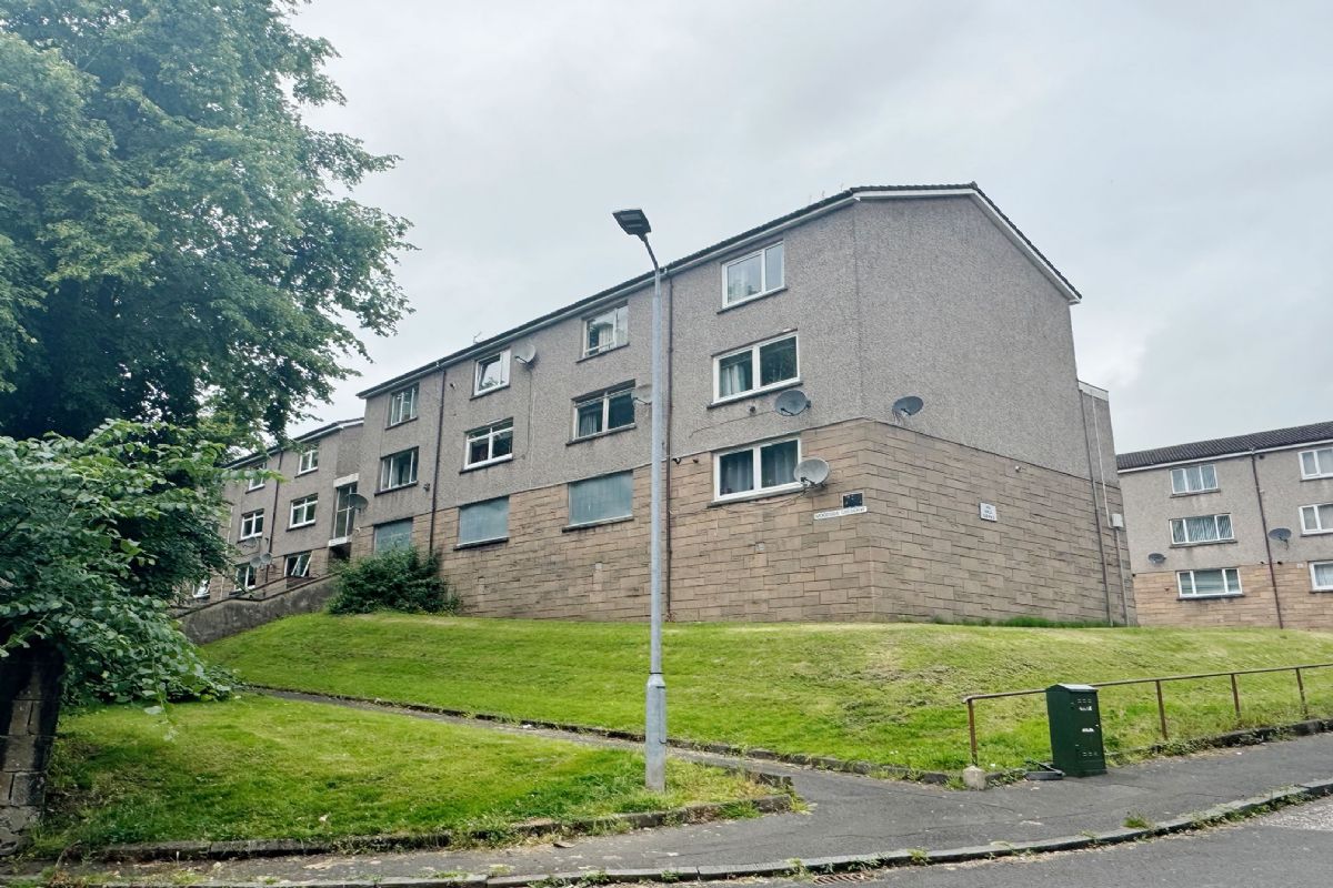 2 Bedroom   Flat