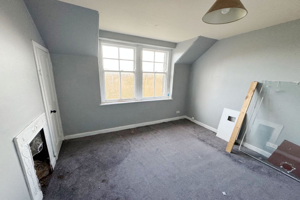 2 Bedroom   House
