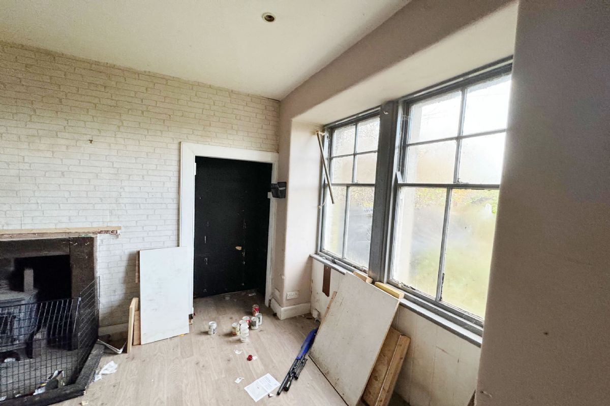 2 Bedroom   House