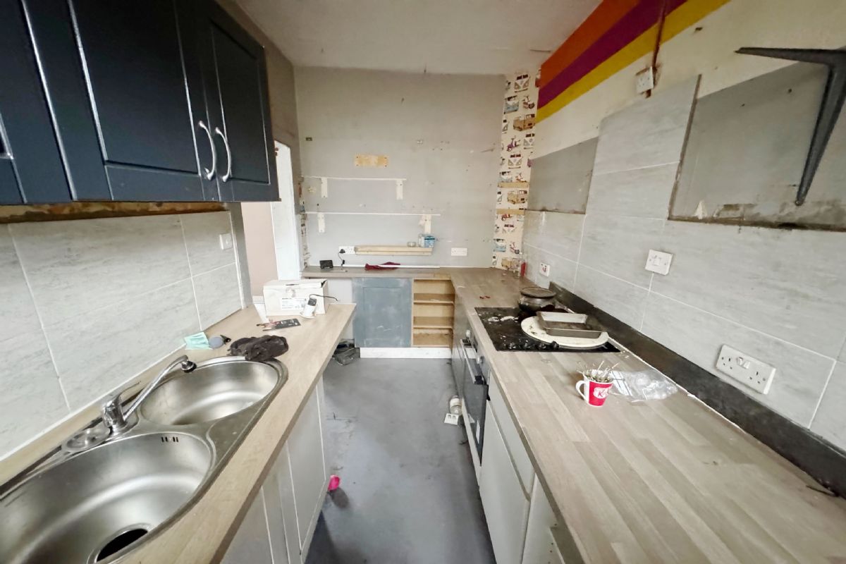 2 Bedroom   House