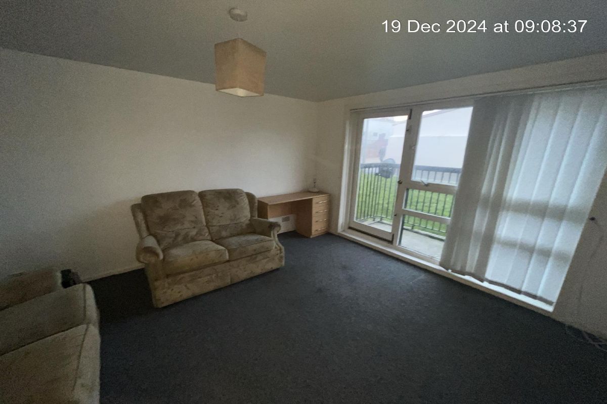1 Bedroom   Flat