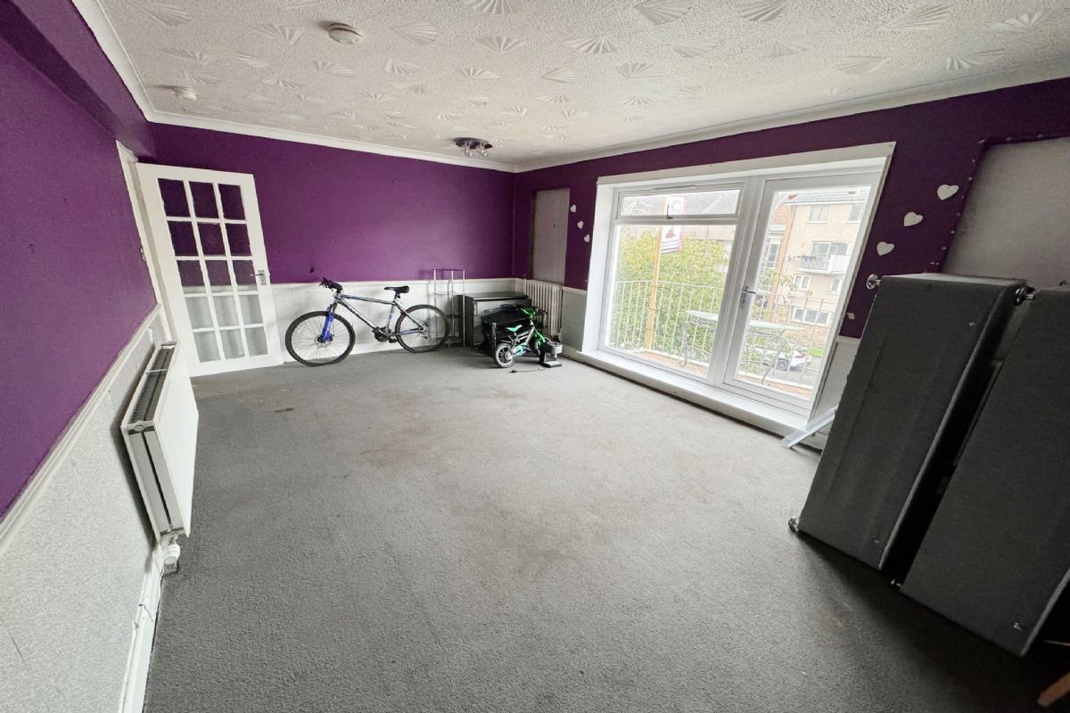 3 Bedroom   Flat