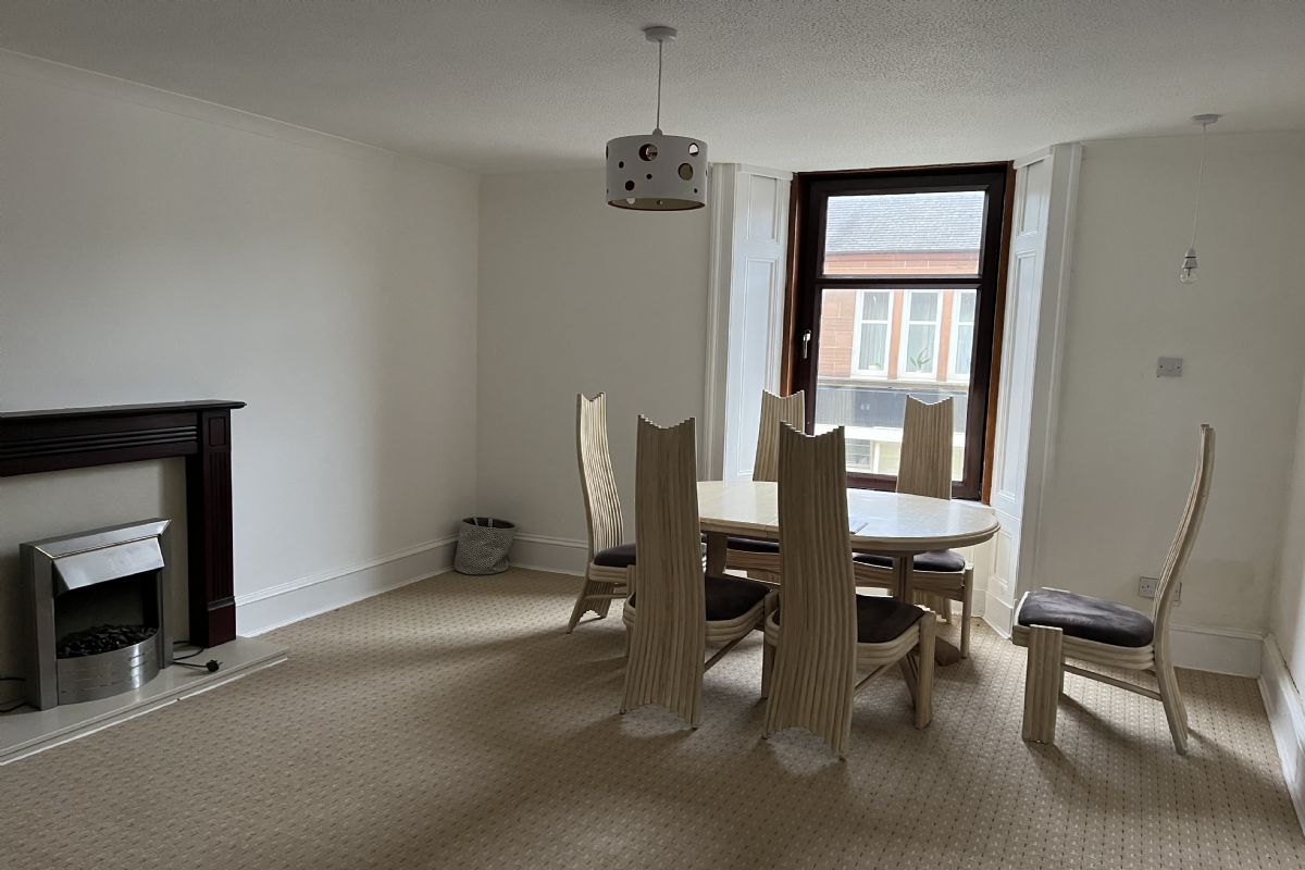 1 Bedroom   Flat
