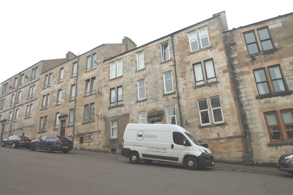 1 Bedroom   Flat