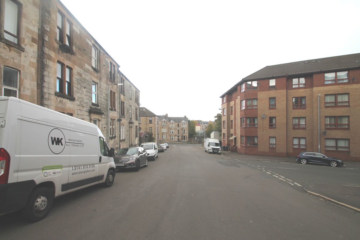 1 Bedroom   Flat