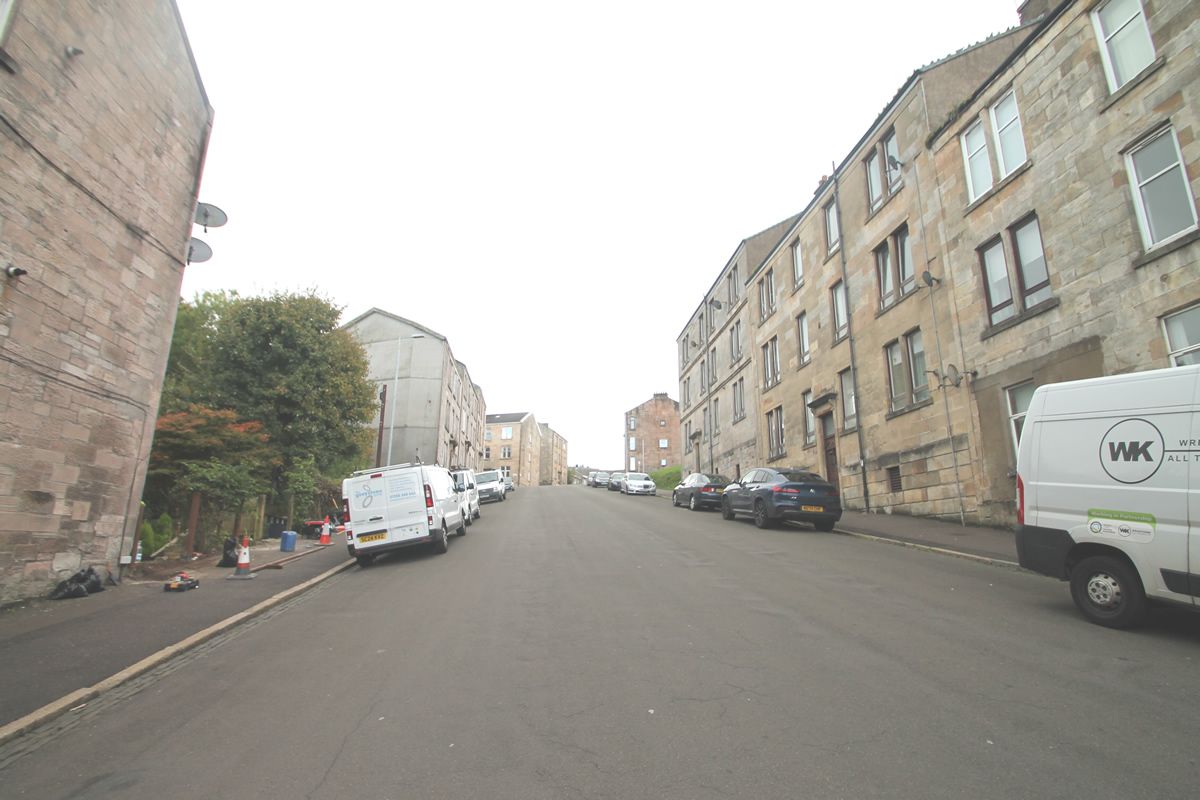 1 Bedroom   Flat
