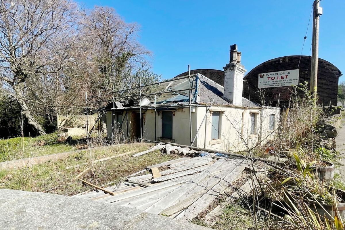 3 Bedroom   House