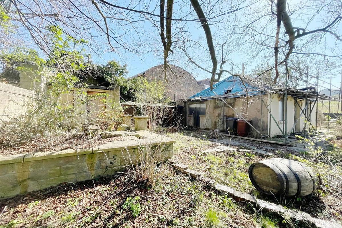 3 Bedroom   House