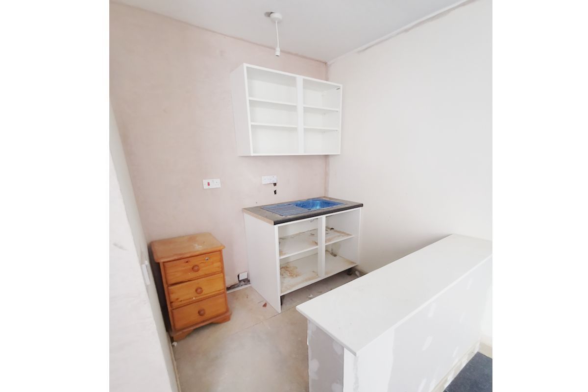 1 Bedroom   Flat