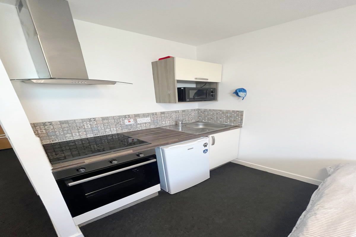 1 Bedroom   Flat
