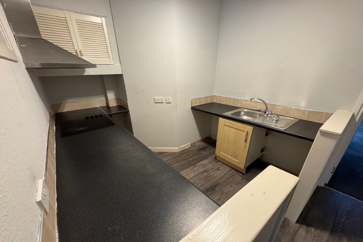 1 Bedroom   Flat