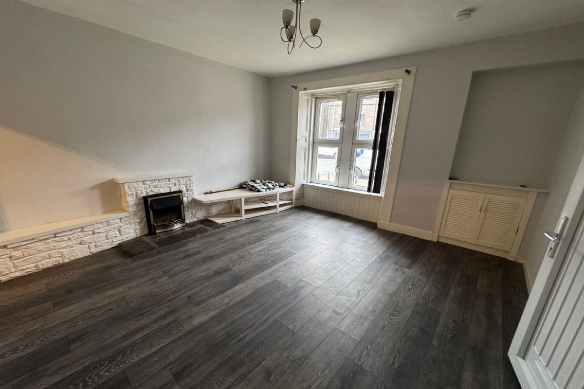 1 Bedroom   Flat