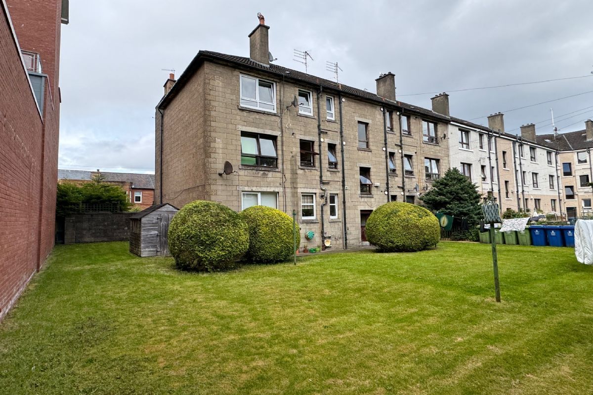 2 Bedroom   Flat
