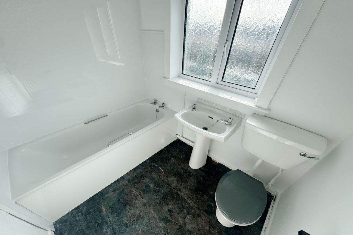 1 Bedroom   Flat
