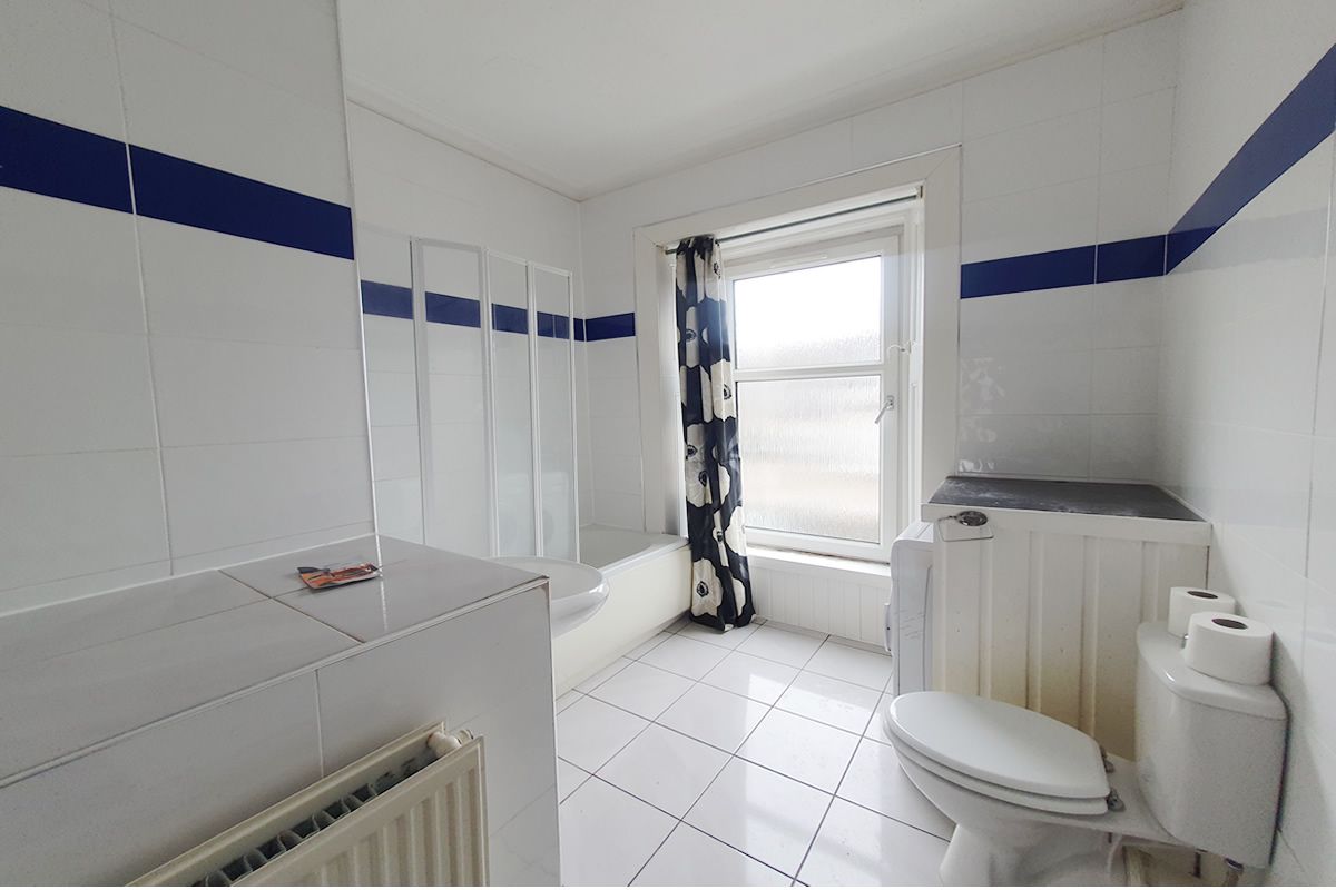 2 Bedroom   Flat