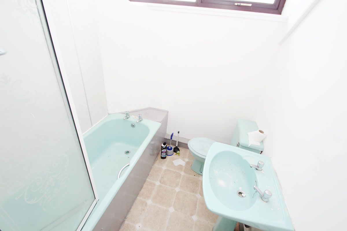 1 Bedroom   Flat