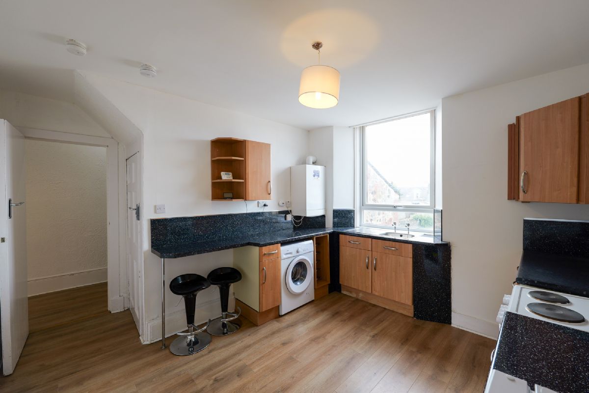 2 Bedroom   Flat