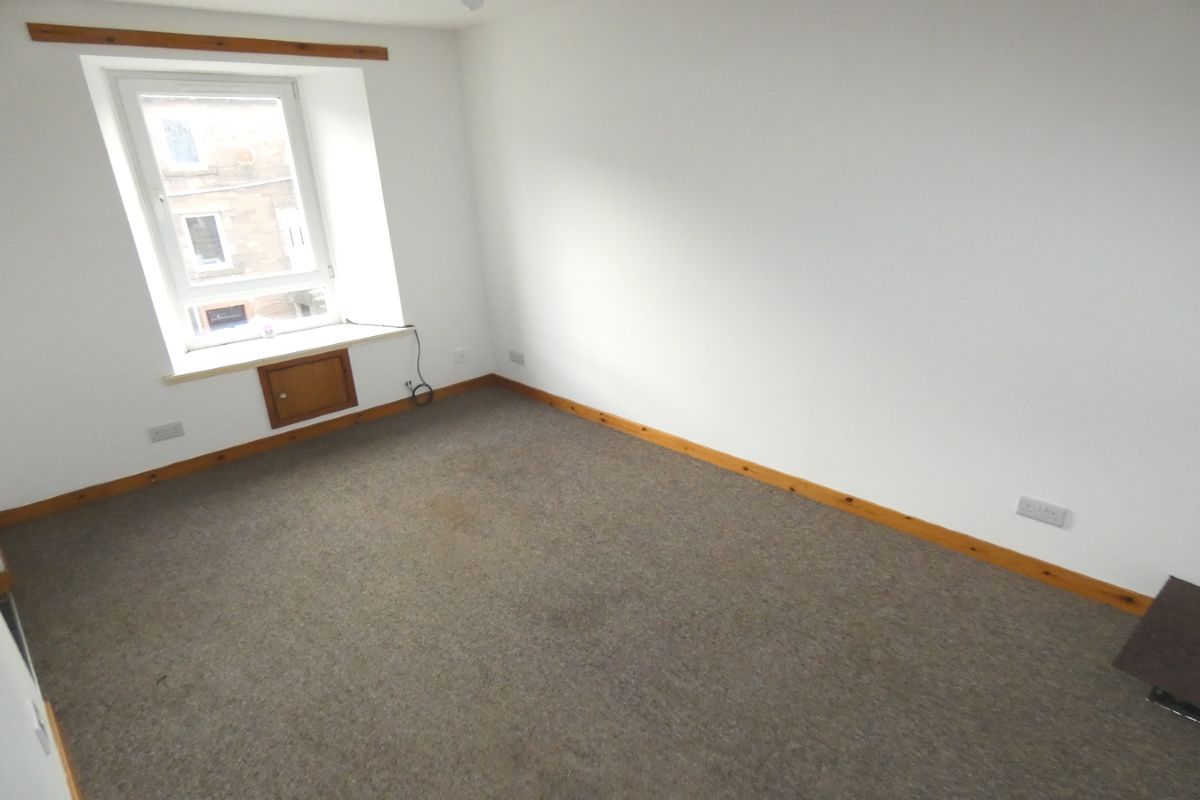 1 Bedroom   Flat
