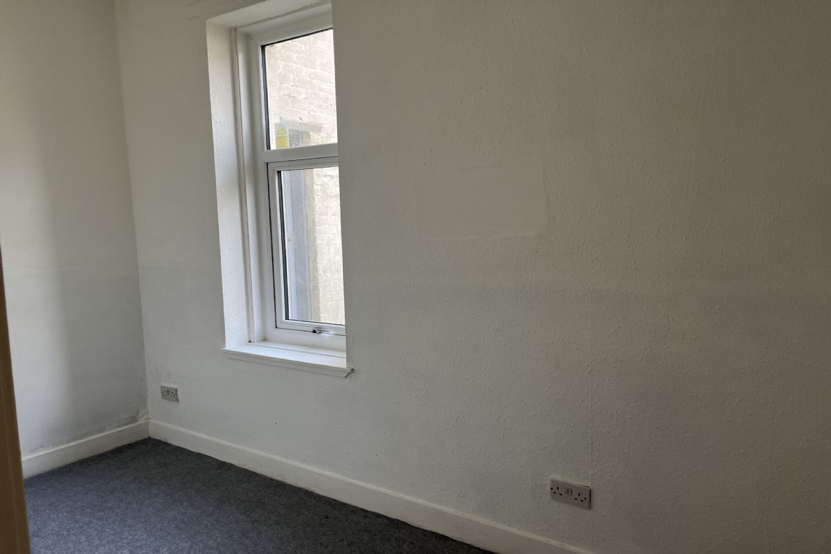 1 Bedroom   Flat