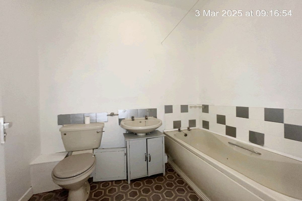 1 Bedroom   Flat