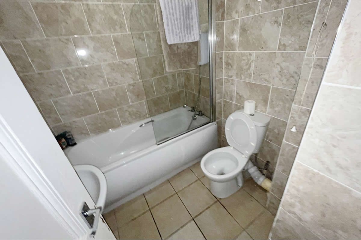 1 Bedroom   Flat