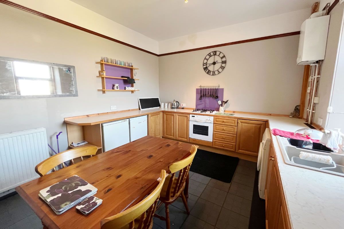 2 Bedroom   Flat
