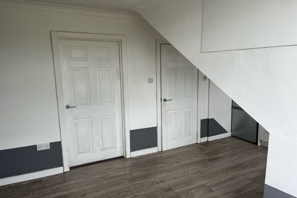1 Bedroom   Flat