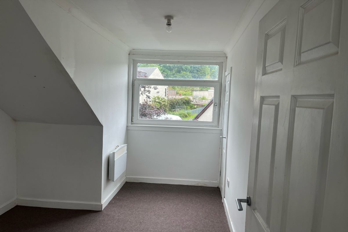 1 Bedroom   Flat