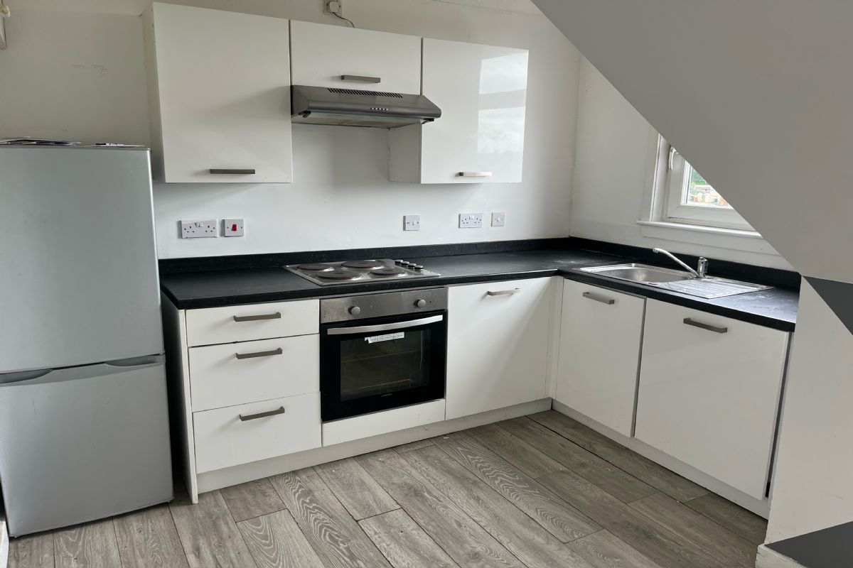 1 Bedroom   Flat