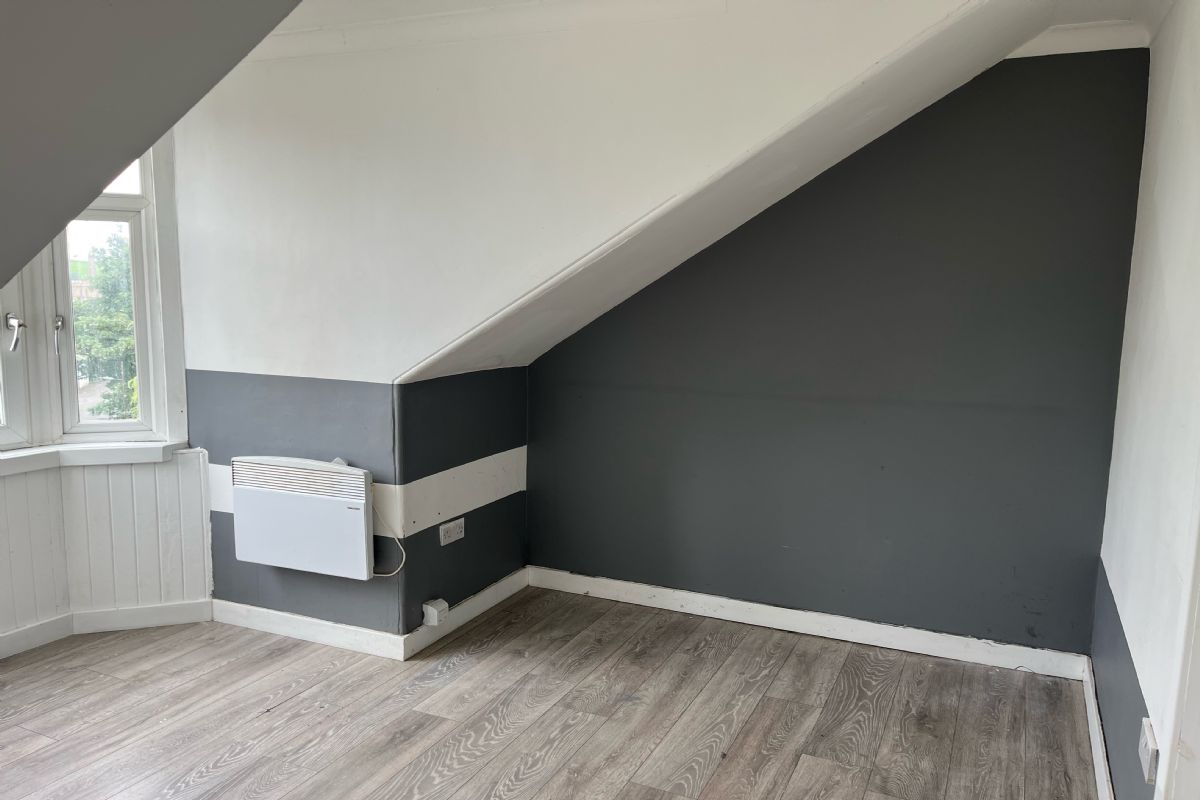 1 Bedroom   Flat