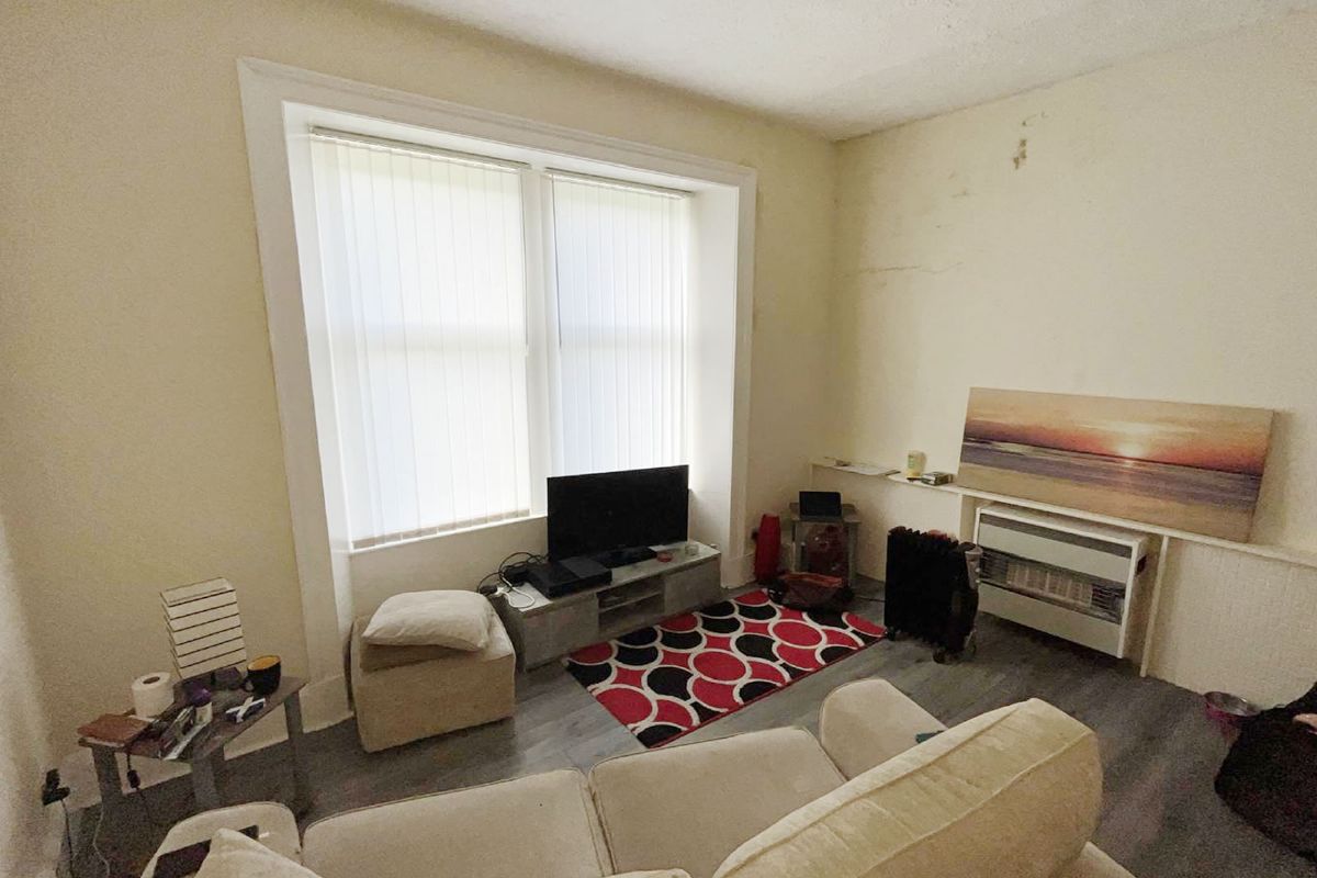 2 Bedroom   Flat