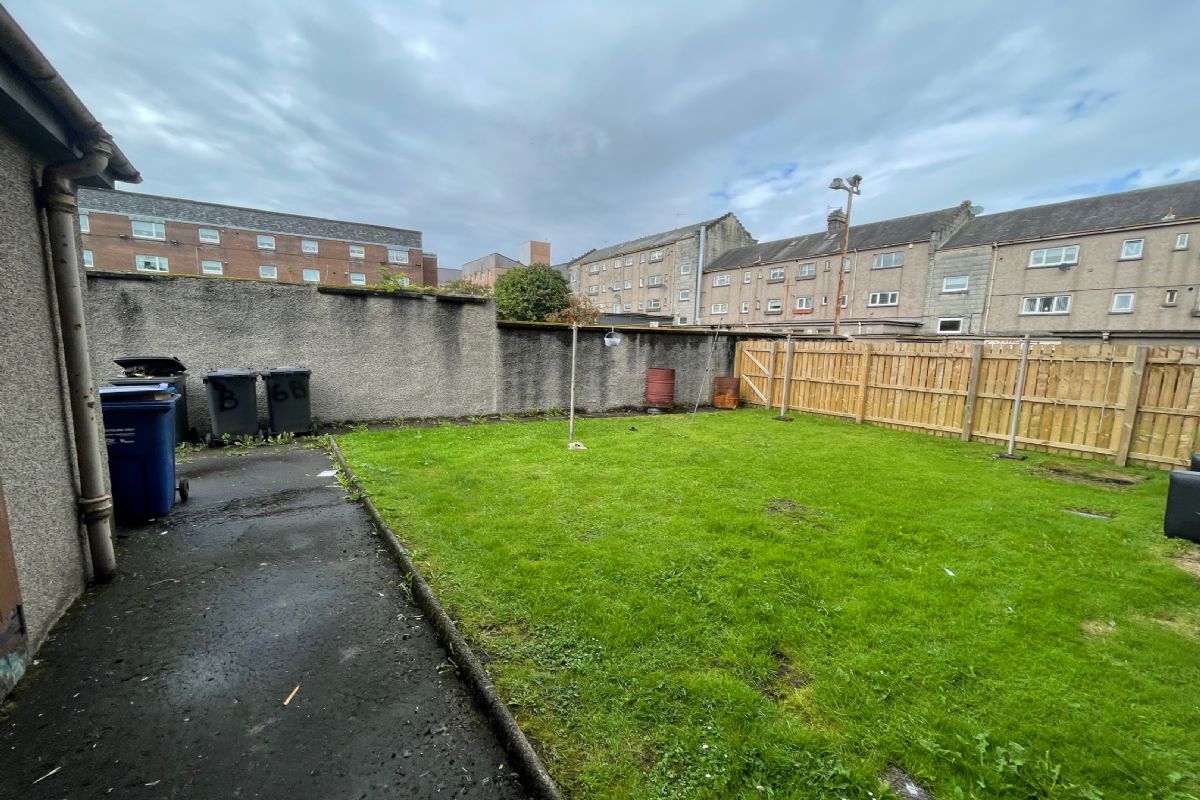 2 Bedroom   Flat