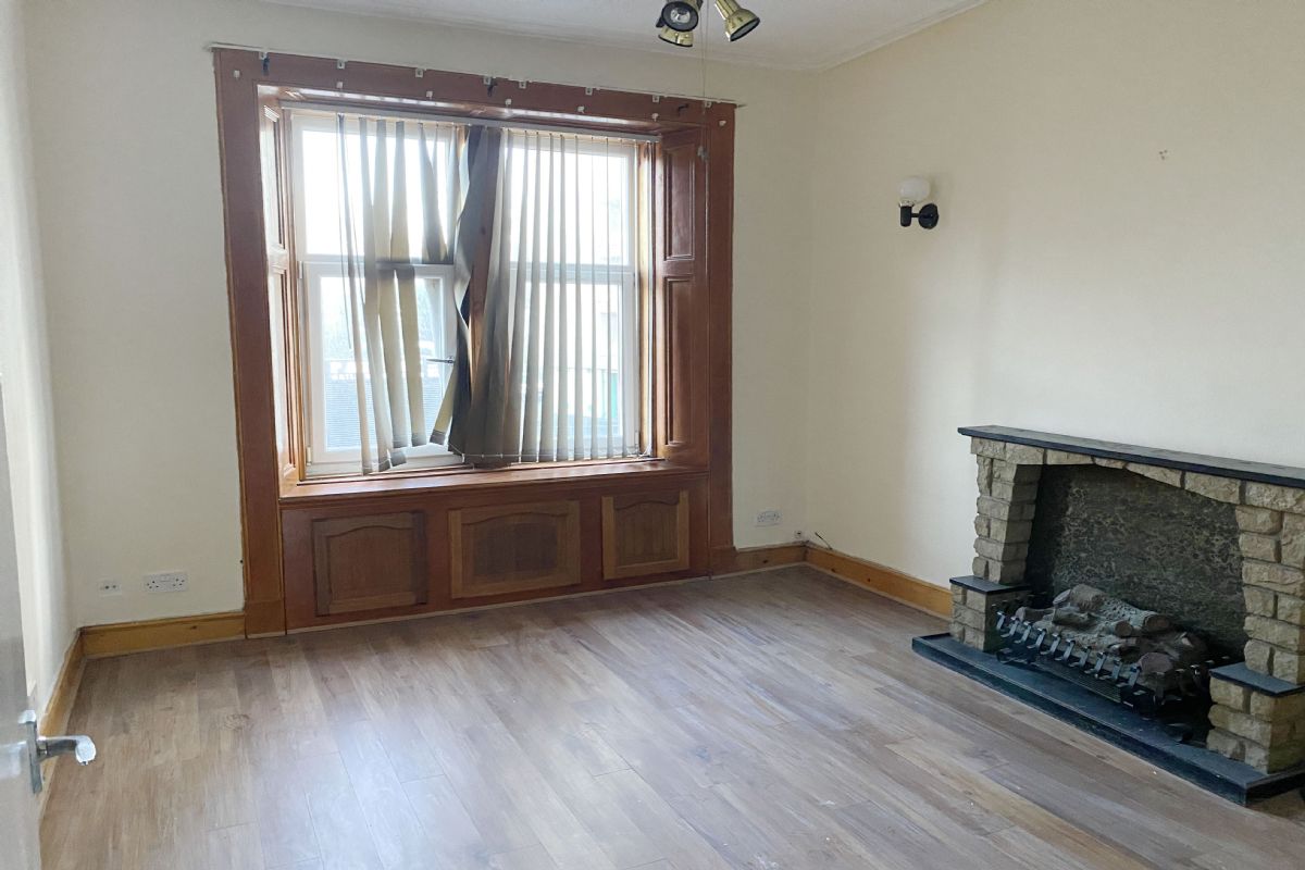 1 Bedroom   Flat