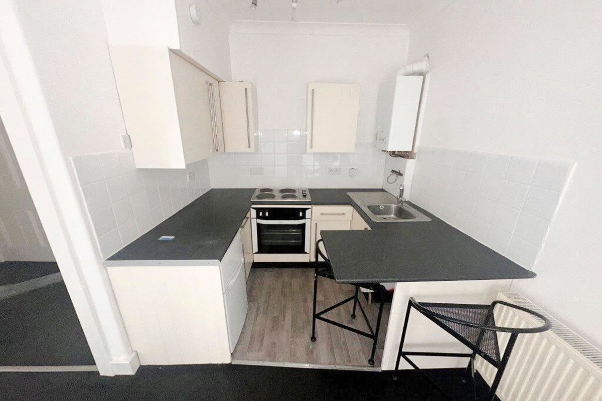 1 Bedroom   Flat