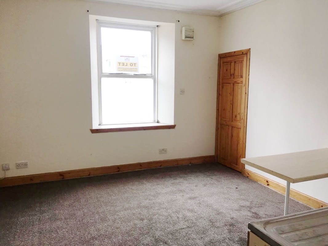 2 Bedroom   Flat
