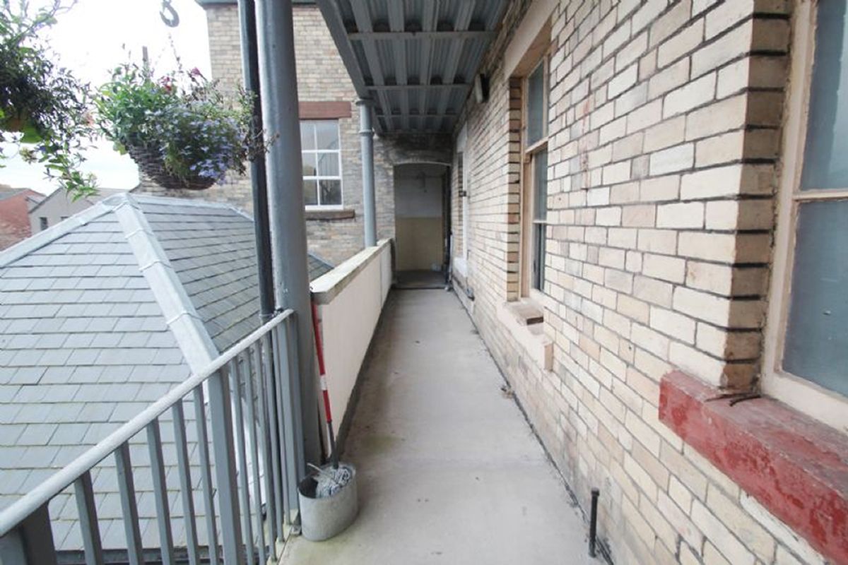 1 Bedroom   Flat