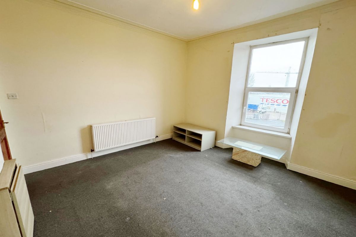 1 Bedroom   Flat