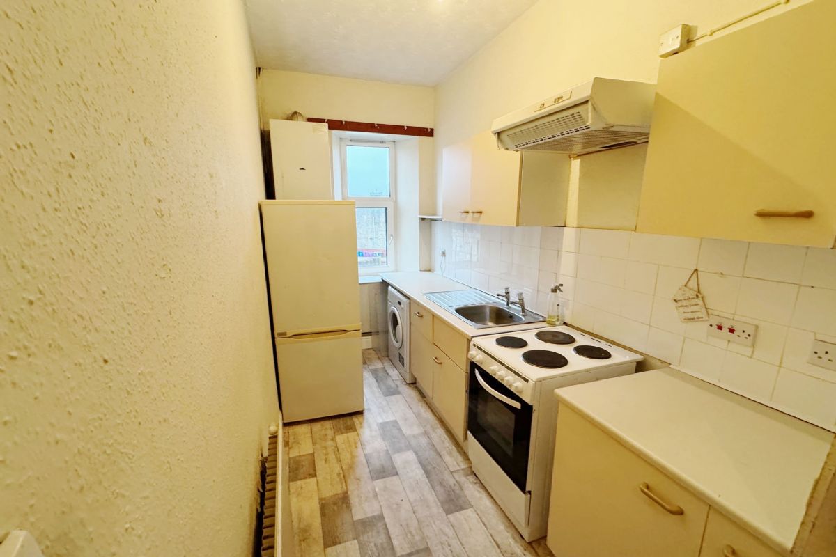 1 Bedroom   Flat